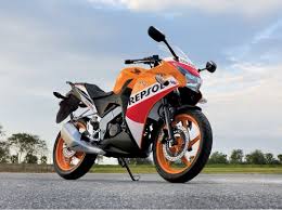 Honda CBR 125R: Yeni Başlayanlar İçin Sportif ve Ekonomik Seçenek