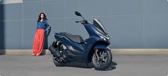 Honda PCX 125 Standart vs Deluxe Farkları Nedir?