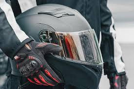 Kışın Motosiklet Eldiveni Seçimi: Hangi Model Daha Güvenli ve Konforlu?