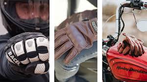 Motosiklet Eldiveni Takmak Neden Hayati Önem Taşır?