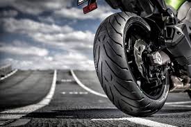 Motosiklet Lastiği Patladıysa Ne Yapmalı? Fitil ve Sprey ile Pratik Tamir