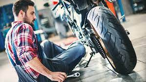Motosiklet Yağı Ne Sıklıkla Kontrol Edilmelidir? Güvenliği İçin Kritik Noktalar