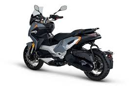 Peugeot XP 400 GT SUV – Teknoloji ve Konforu Birleştiren Güçlü Maxi Scooter