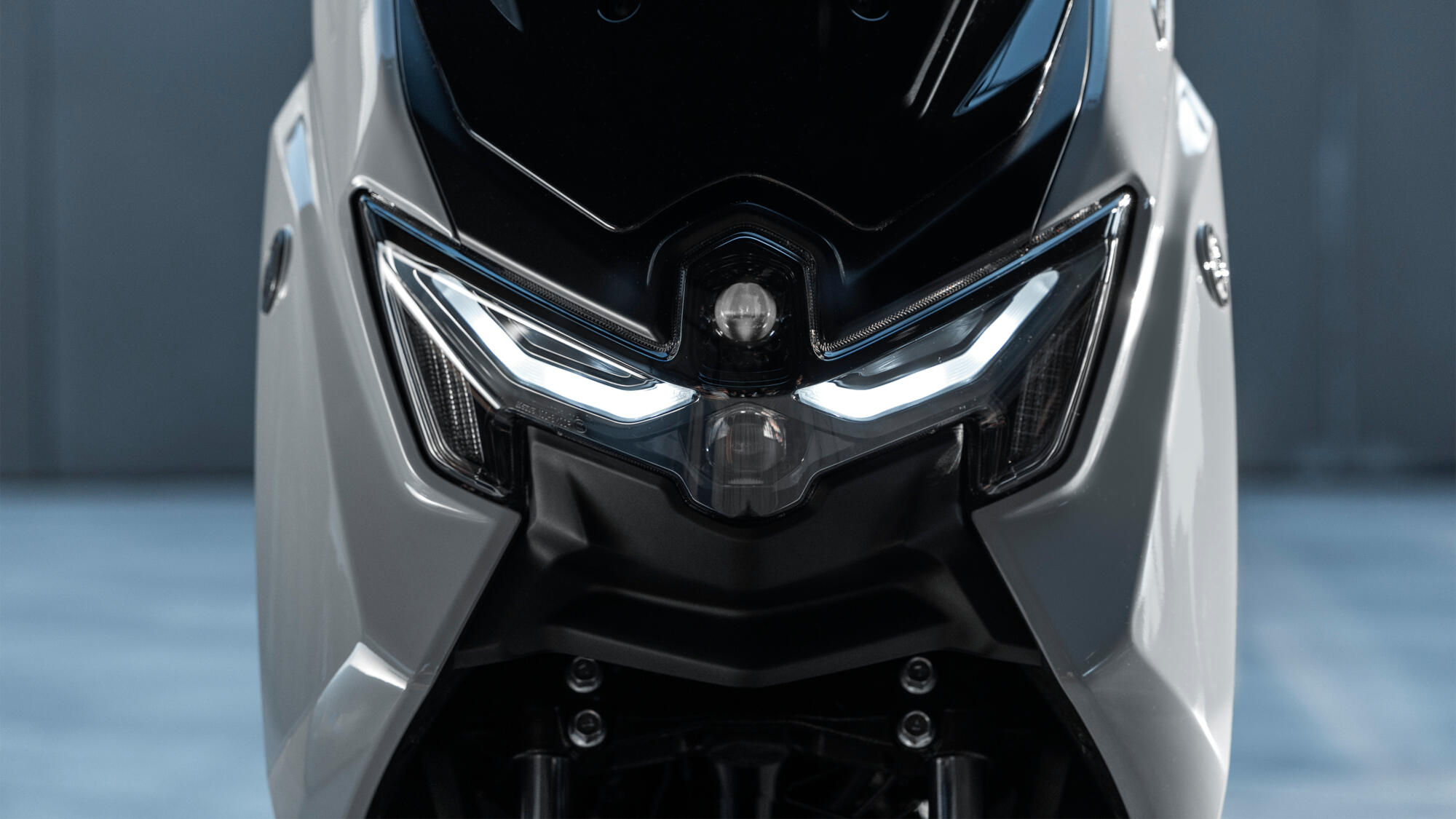 Yamaha NMAX 125 (2025) İncelemesi: Akıllı Scooter Teknolojisinde Yeni Seviye