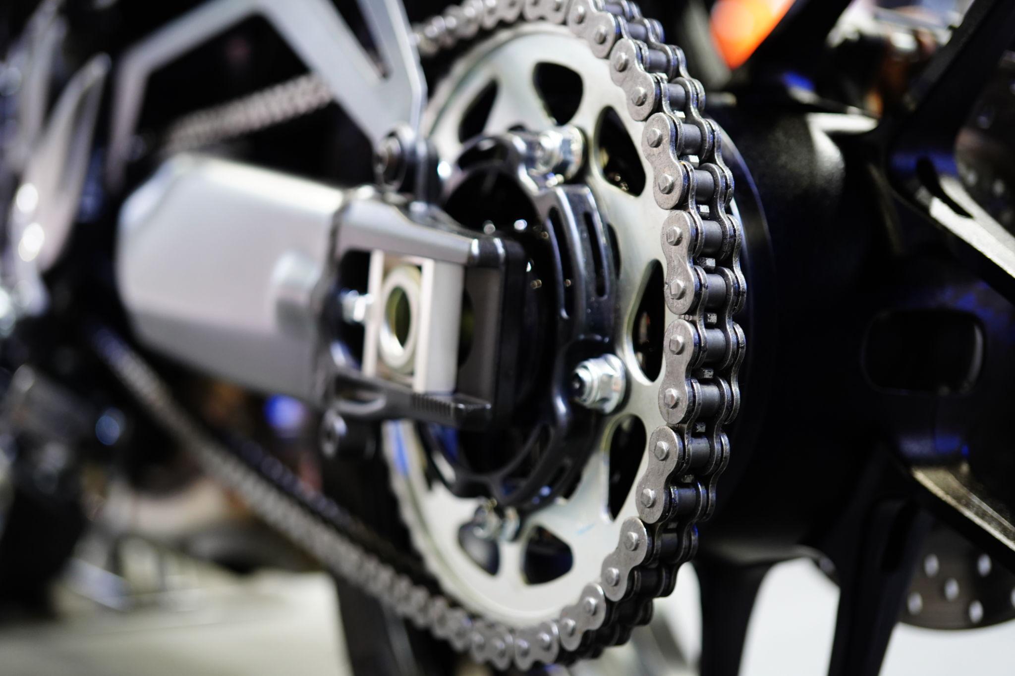 Zincir ve Dişli Setini Tek Tek Değiştirmek Büyük Hata Olabilir mi?