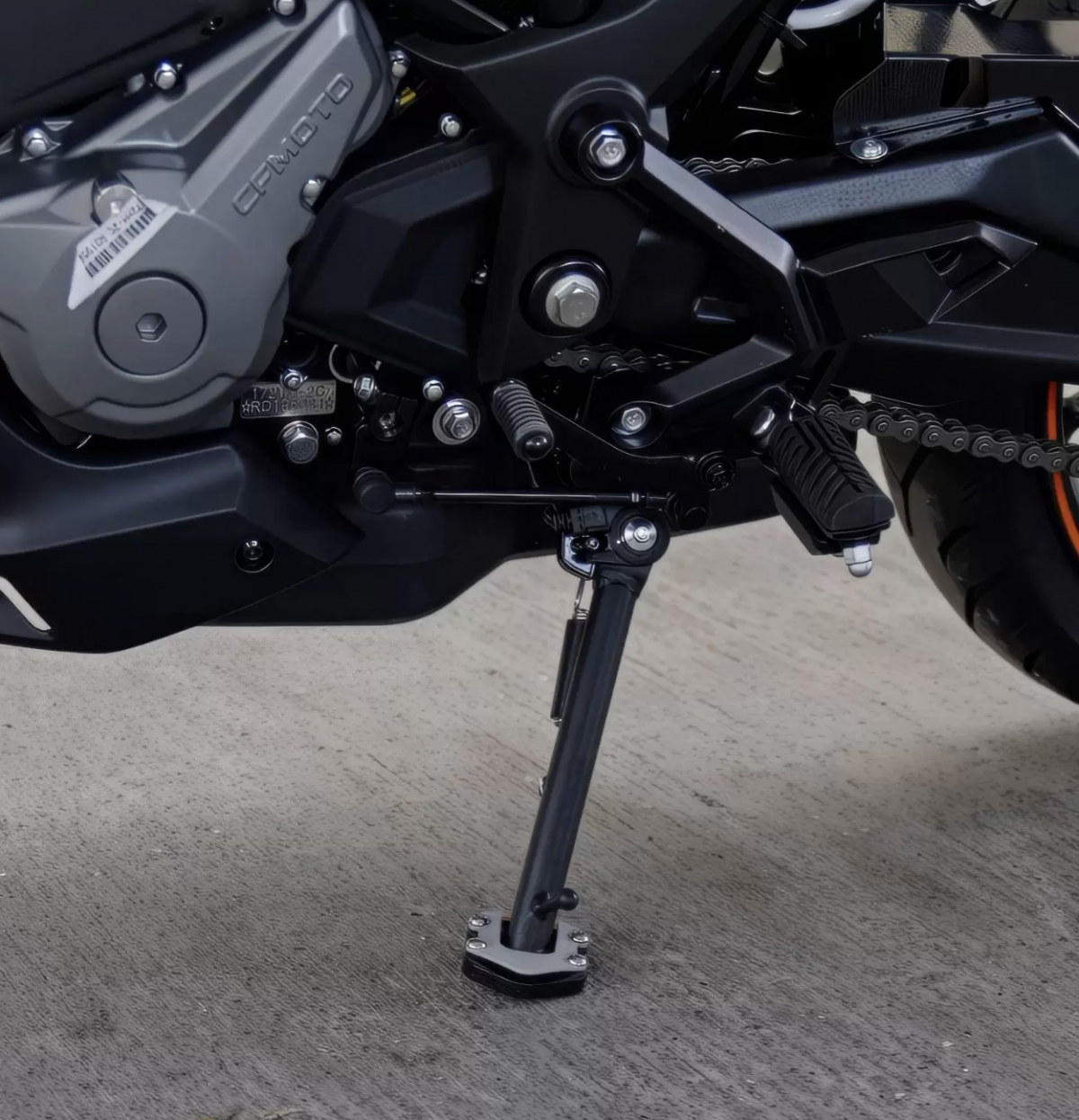 Cf Moto 800mt Yan Sehpa Ayak Genişletme