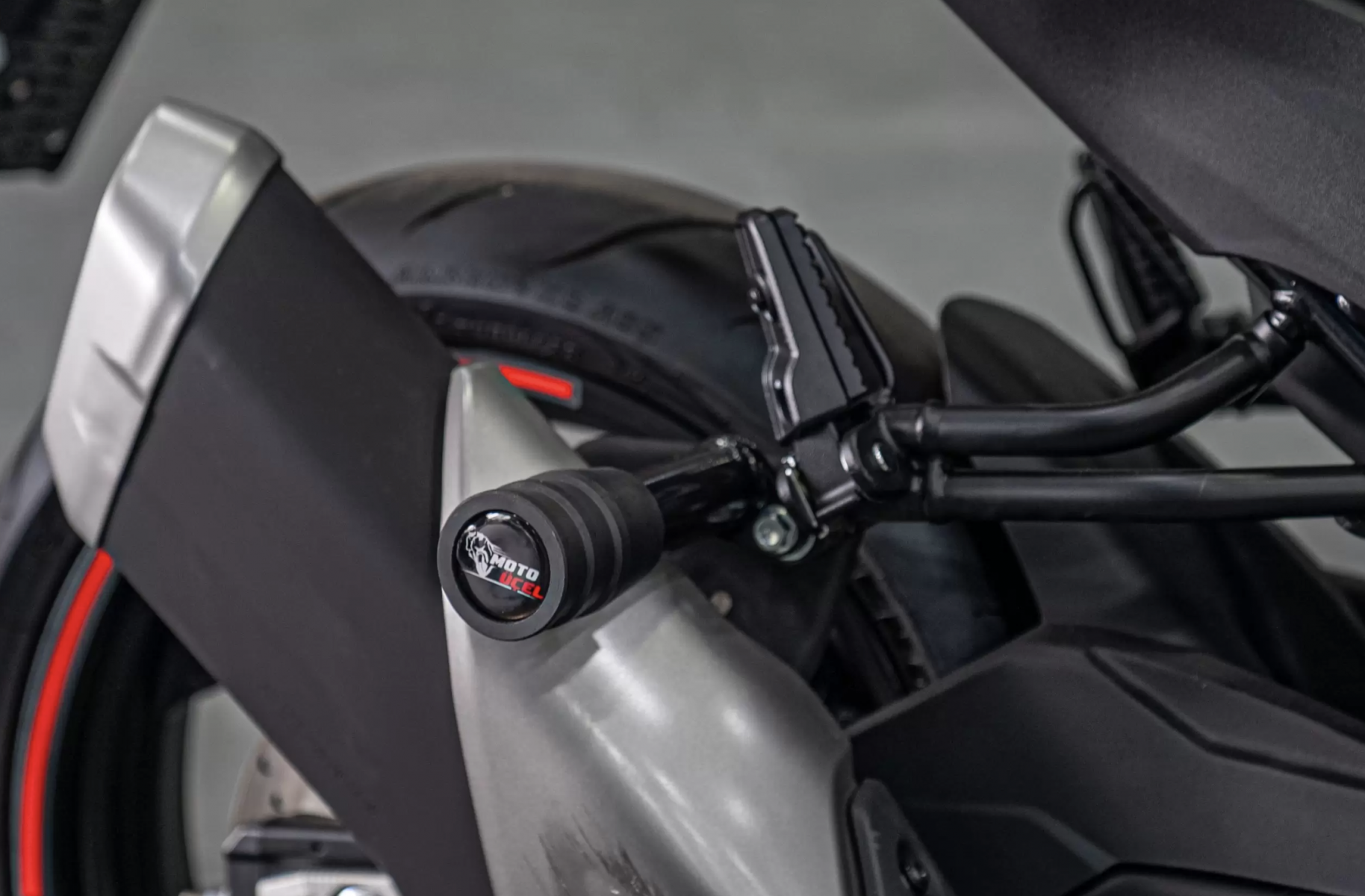 Egzoz Koruma Takozu Tvs Raider 125 / Cf Moto 450nk - Honda Nx 500