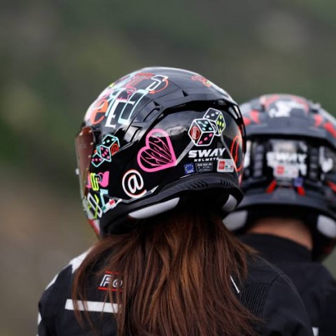 Sway 867 Peri Colorful Full Face Kask