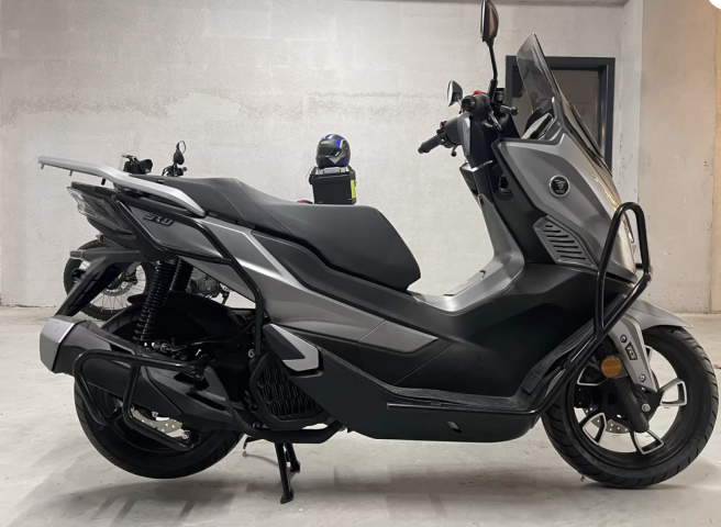 Voge Sr1 125 Etraf Koruma Demiri