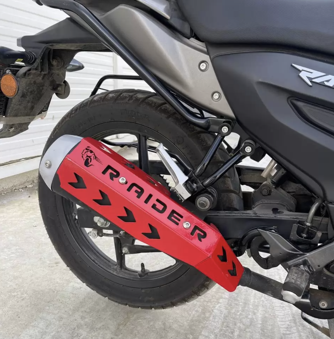Tvs Raider 125 Egzoz Koruma Sacı Kırmızı